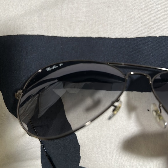 Ray Ban Metal Polarized Large Aviator Sunglasses - Picture 4 of 5